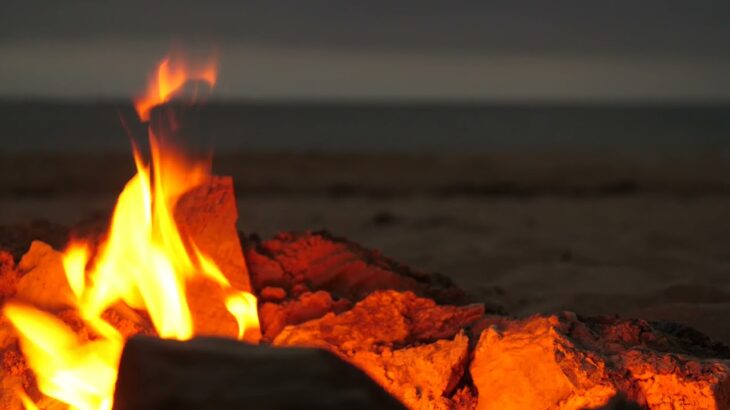 bonfire sounds and the sound of waves for a restful sleep